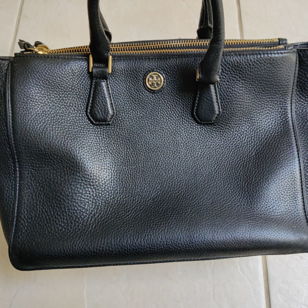Tory Burch Black Leather Purse , Large